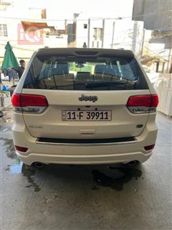 جیپ گراند شیرۆکی